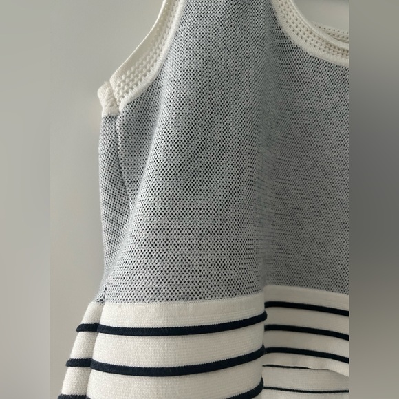 Club Monaco knit cropped shirt - Picture 3 of 4